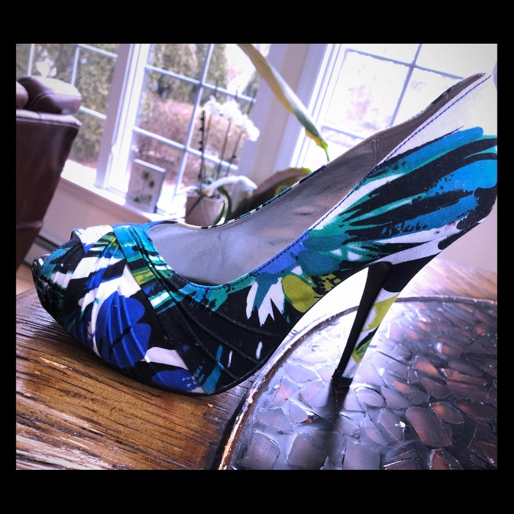 Audrey Brooke Peep Toe